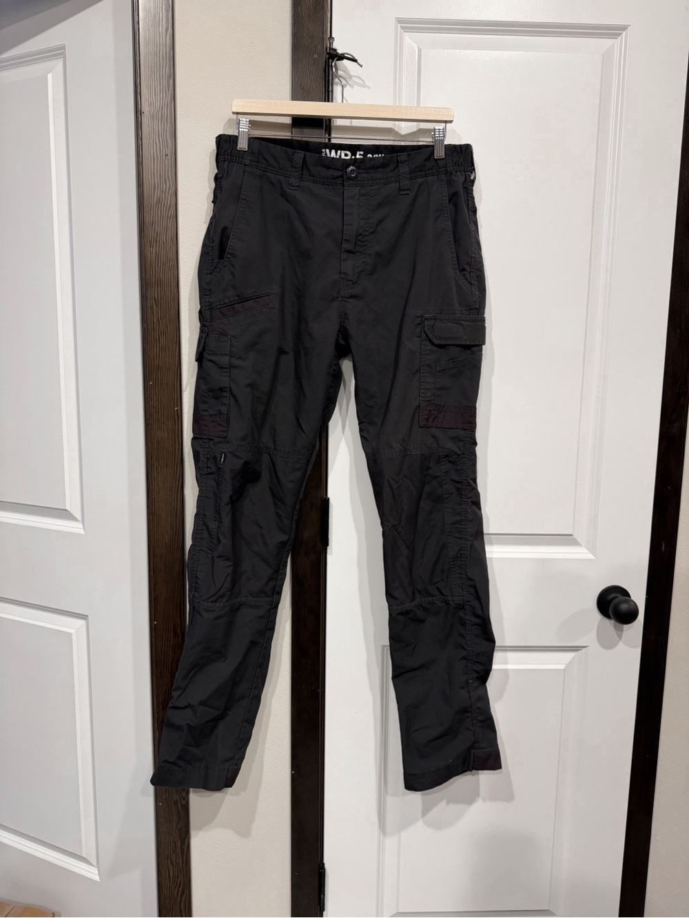 Men's Black Cargo Pants with Utility Pockets